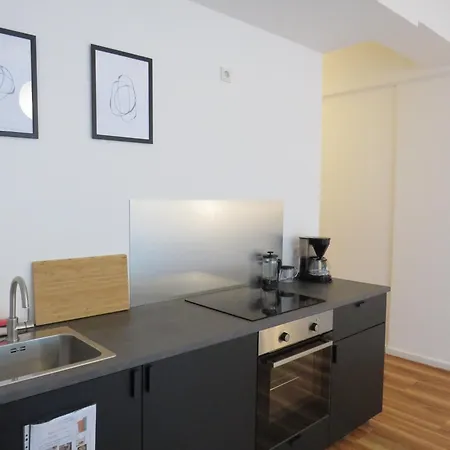 L8 Street - Q2 16 Apartment