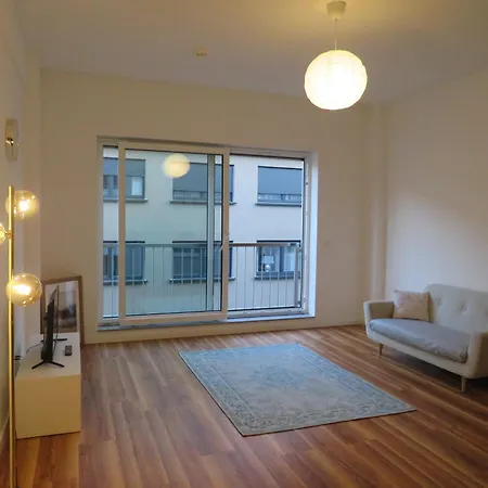 Apartment L8 Street - Q2 16 *