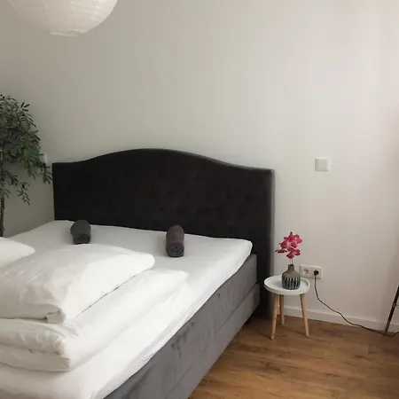 L8 Street - Q2 16 Apartment
